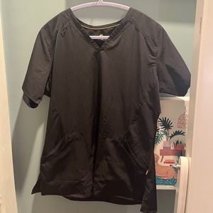 Carhartt scrub top